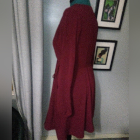 Monteau Wrap Dress With Peek A Boo Slit Sleeves Sz L NWT - Picture 6 of 14